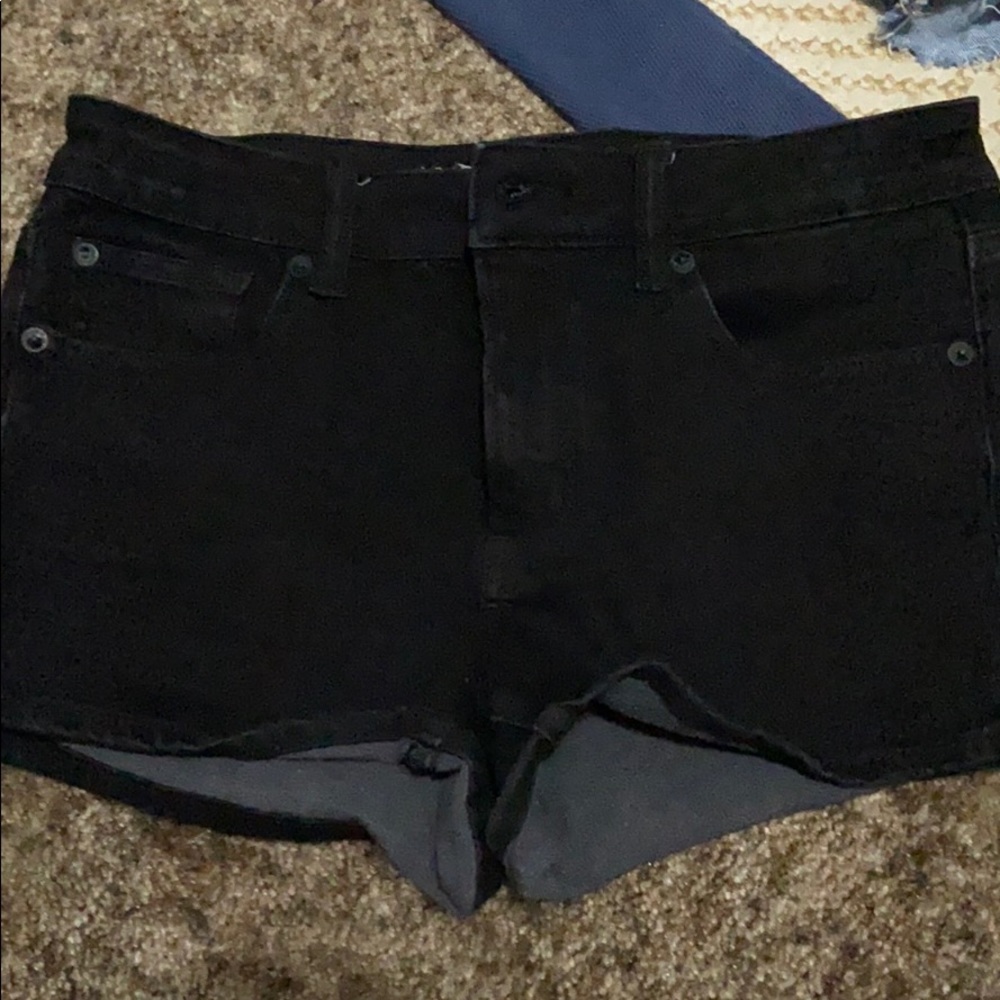 High rise Black shorts